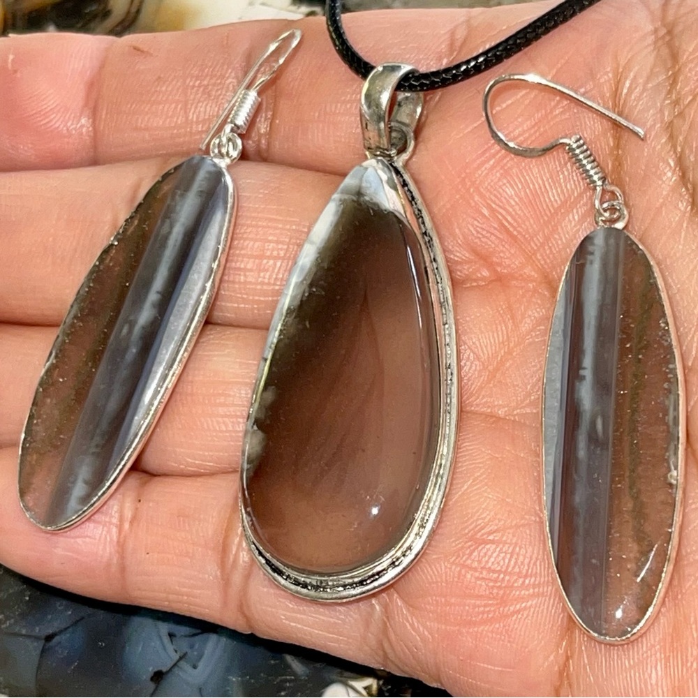 Translucent Owyhee Opal Pendant & Earrings Set